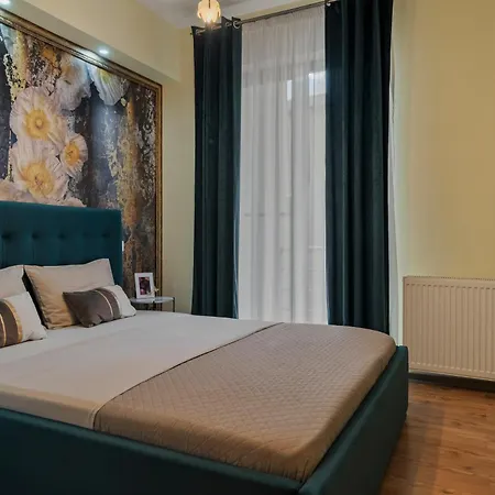 Charm By Unirii Square