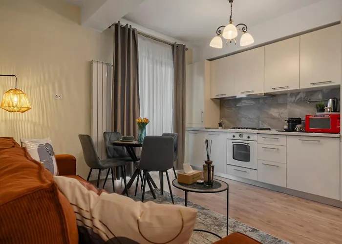 Daire Charm By Unirii Square Bükreş